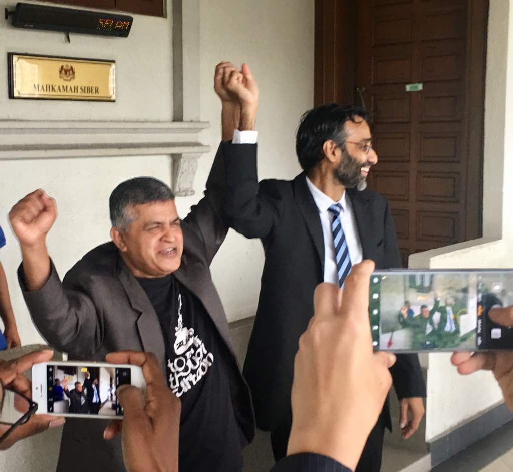 Malaysia drops 9 sedition charges against cartoonist Zunar Malaysia drops 9 sedition charges against cartoonist Zunar